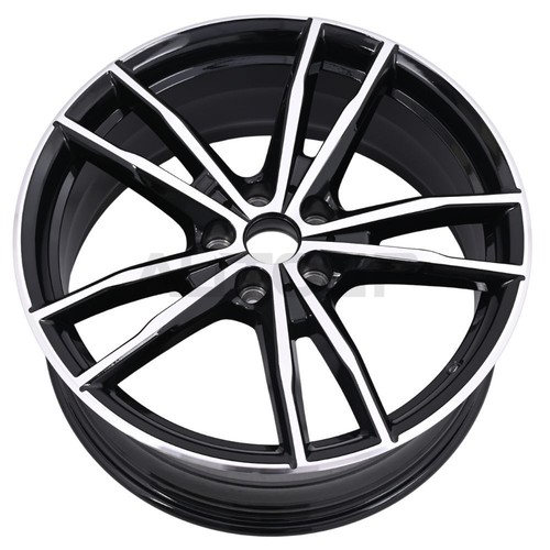 Rear alloy wheel - rear,